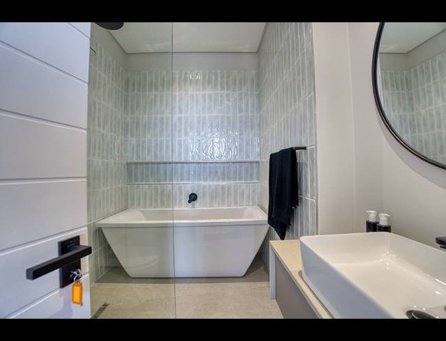3 BEDROOM APARTMENT FOR SALE IN ZULULAMI LUXURY COASTAL ESTATE